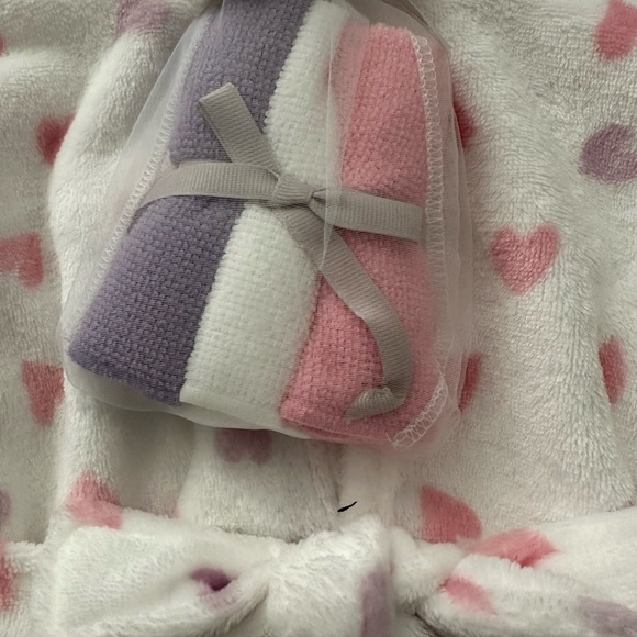 Modern Baby Pink and Purple Heart Robe - Picture 4 of 6